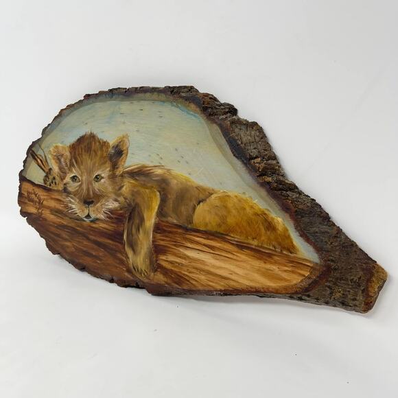 Hand Painted Lion on Wood Slab w/Wall Hook - Picture 4 of 6